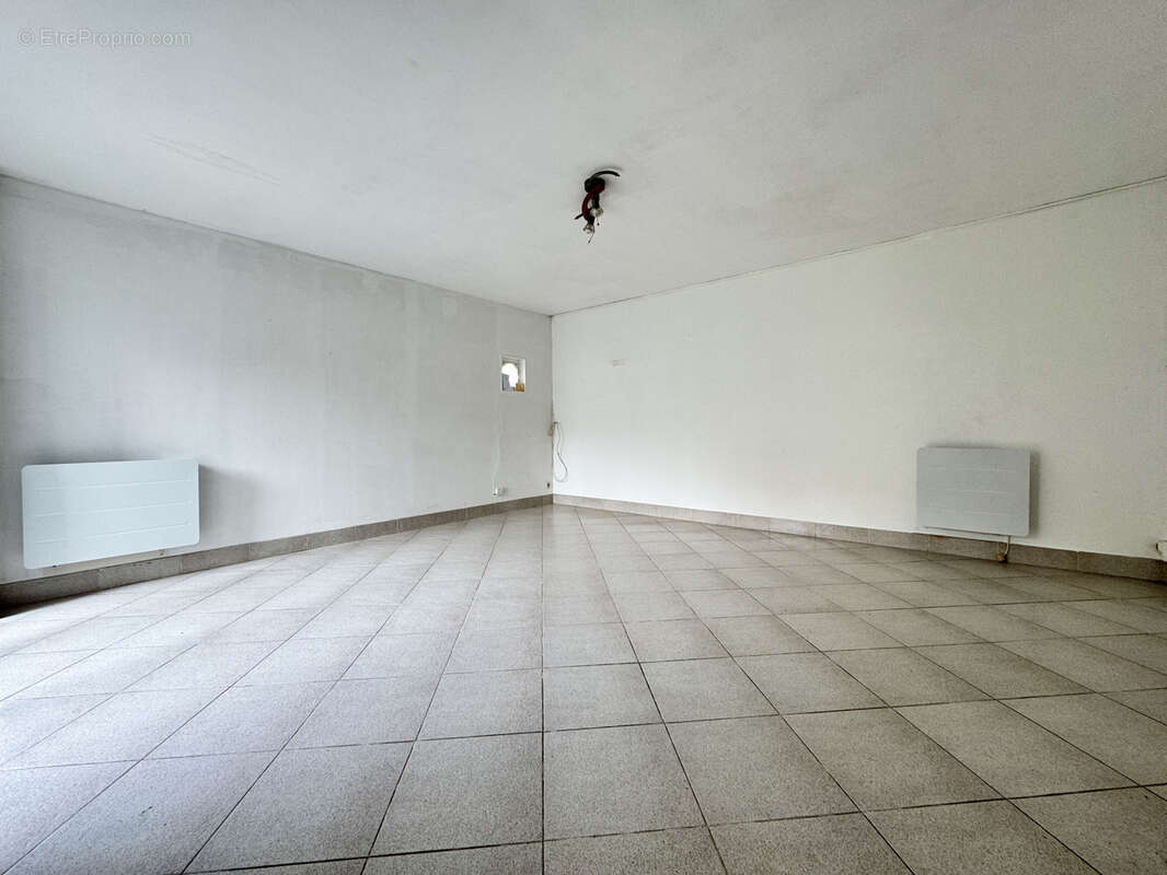 Maison à BARBEZIEUX-SAINT-HILAIRE