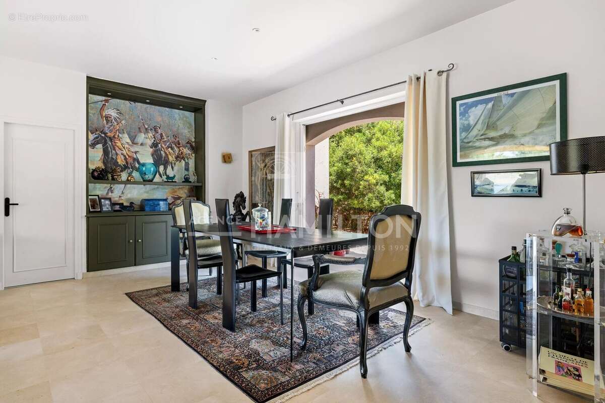 Magnifique villa de plain-pied avec piscine proche de Valbonne - photo 4