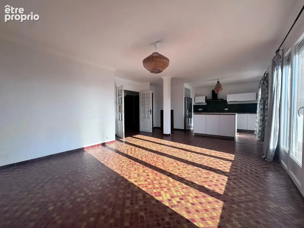 Port-Vendres : Duplex T4 balcon garage - photo 8