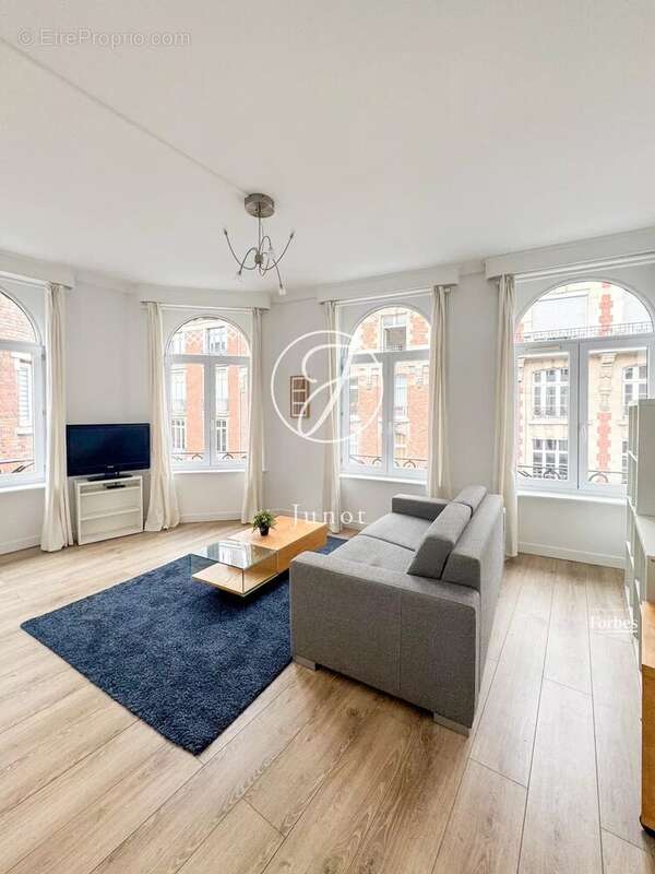Lille - HYPER CENTRE - Appartement à vendre 46,71m² - 1 chambre - photo 4