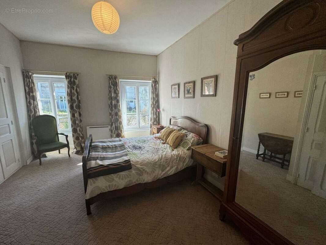 Maison à MAGNAC-LAVAL