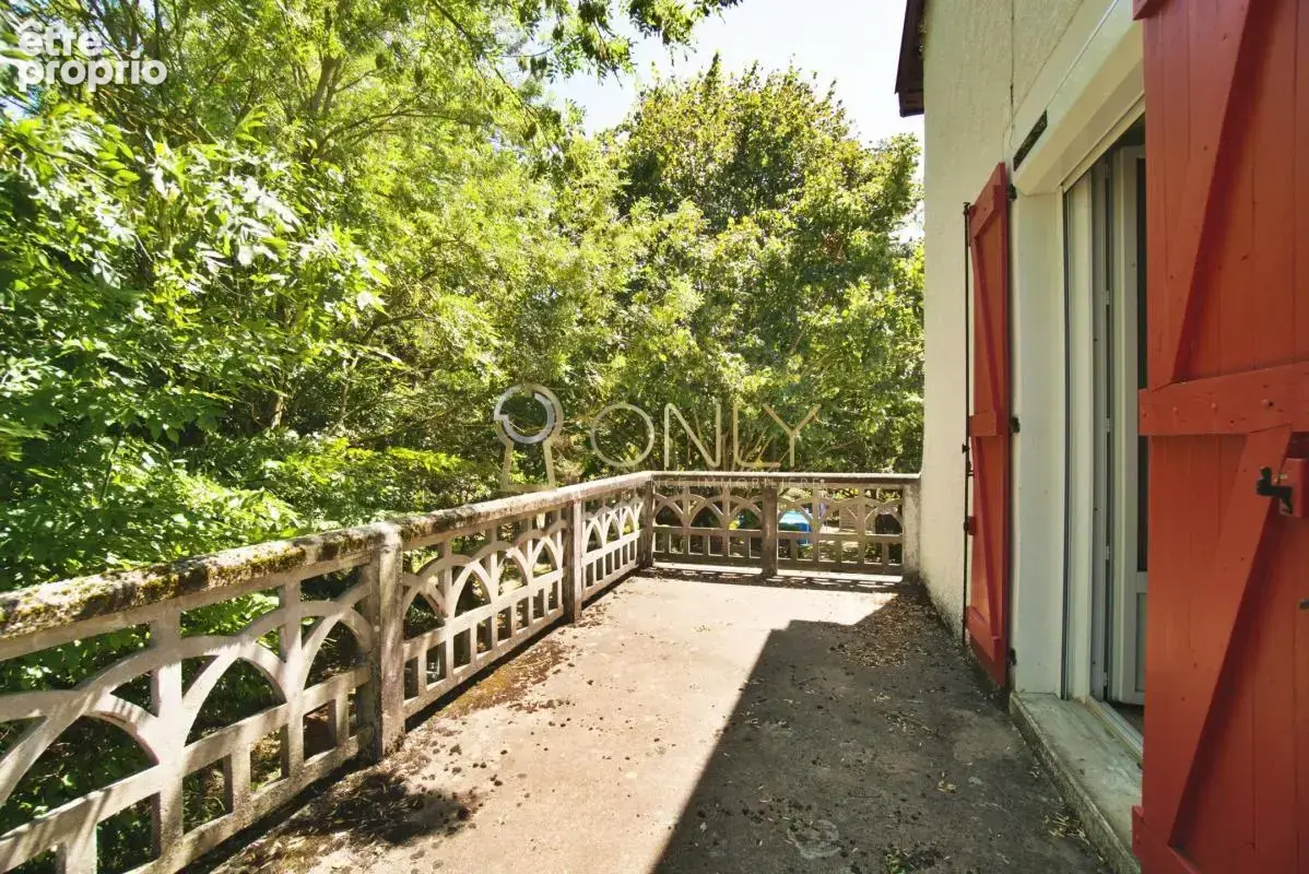 Saint-Julien- Maison - 4 chambres - photo 7