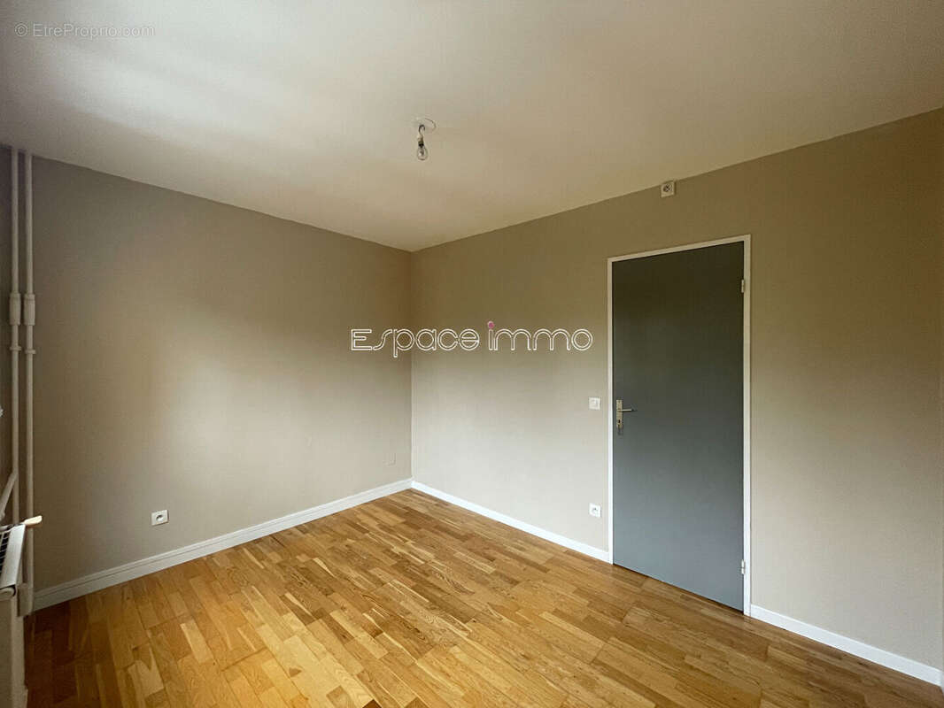 Appartement à CANTELEU