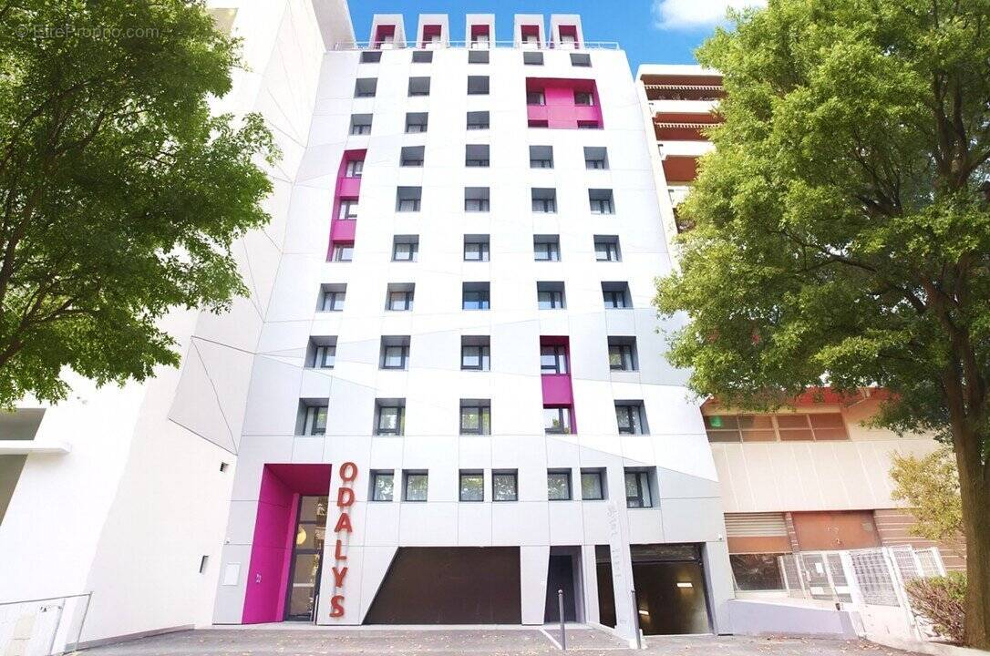 Appartement à MARSEILLE-4E