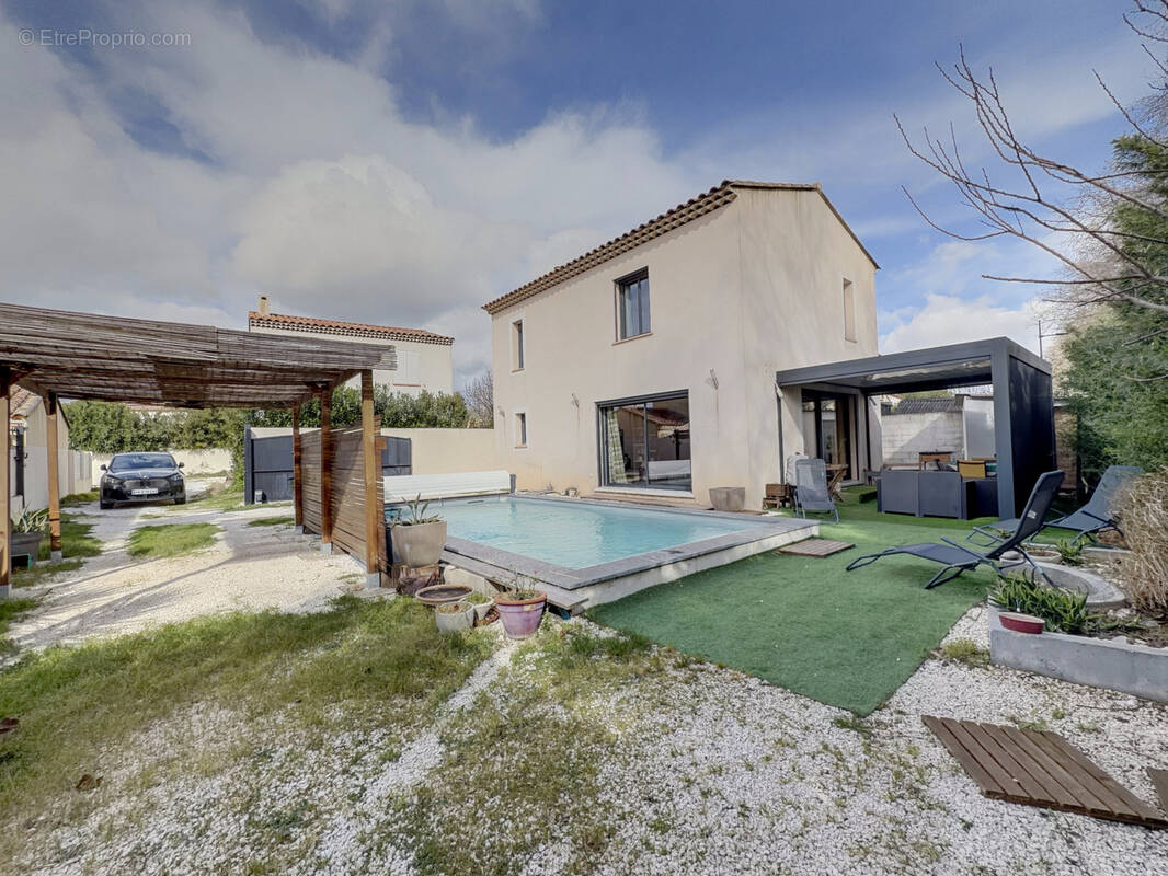 Maison à SIX-FOURS-LES-PLAGES