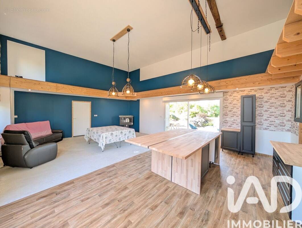 Photo 1 - Maison à MILLAC