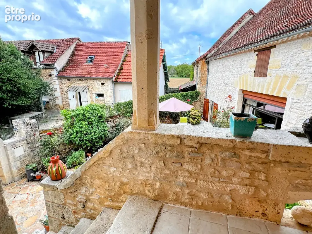 Maison en pierre pleine de caractère - photo 15