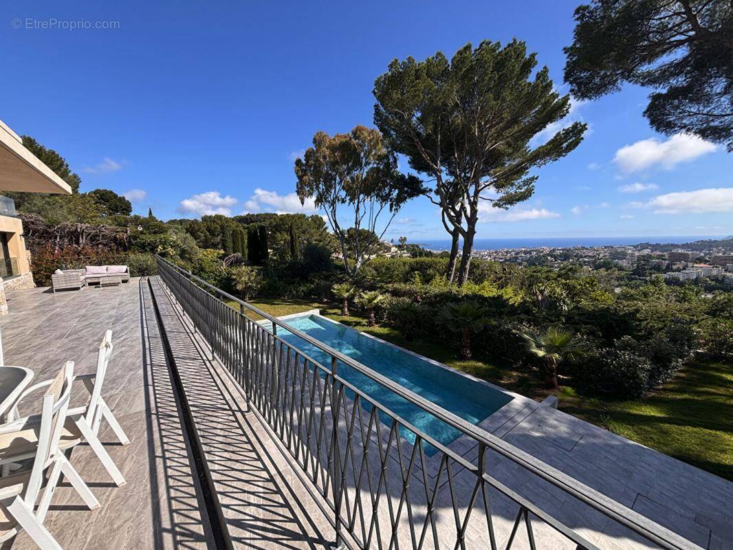 Maison à MOUGINS