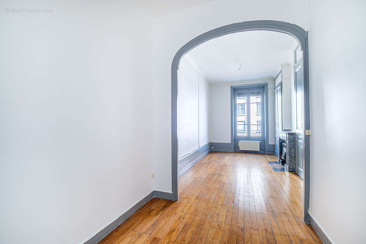 Appartement à LYON-6E