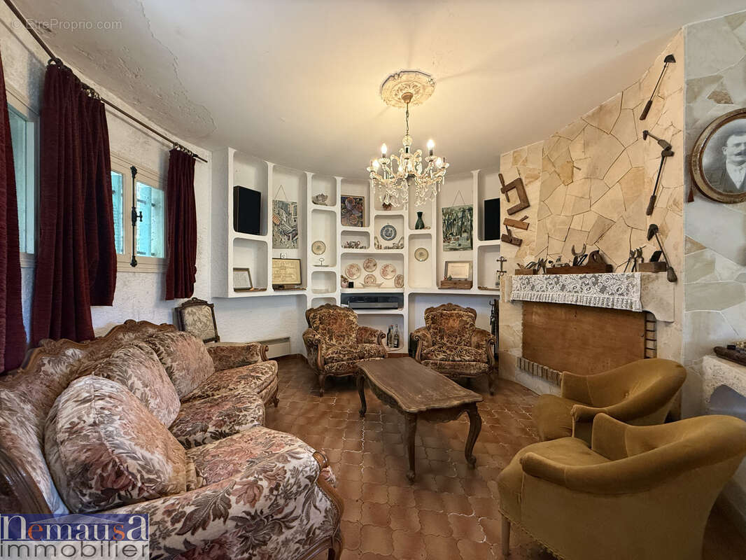 CAISSARGUES - Maison de 220m2 avec grande parcelle - photo 12