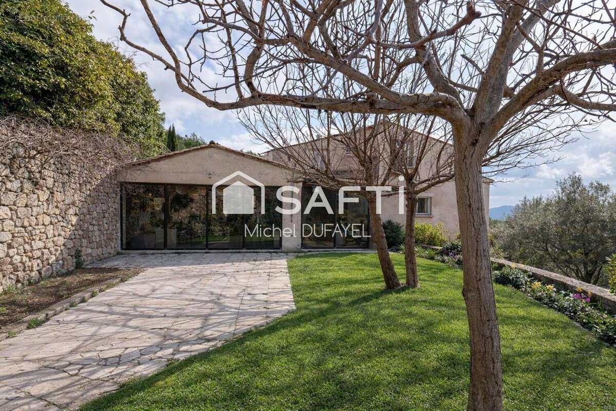 Photo 2 - Maison à CLAVIERS