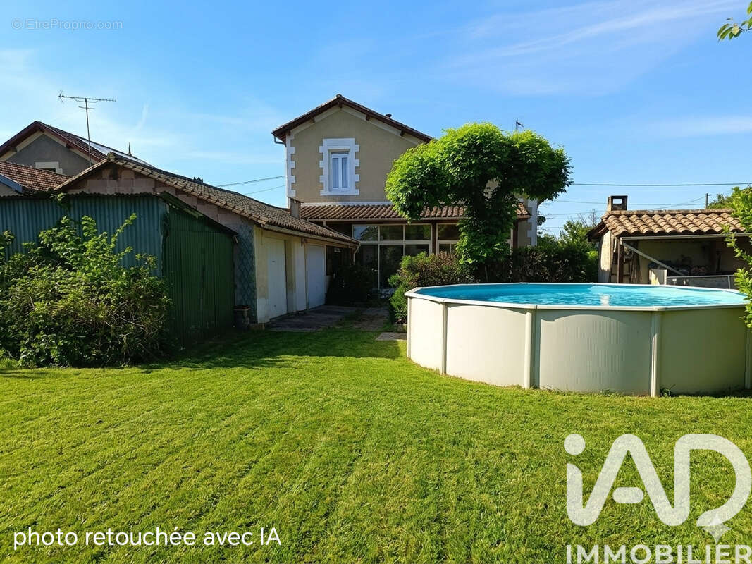Photo 2 - Maison à COUTRAS