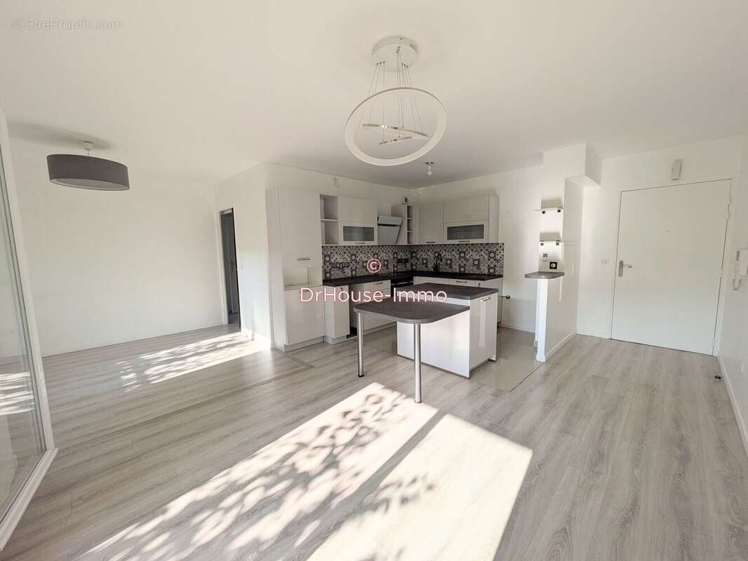 Appartement à VERNOUILLET