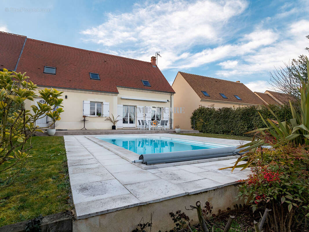 Maison à ORRY-LA-VILLE