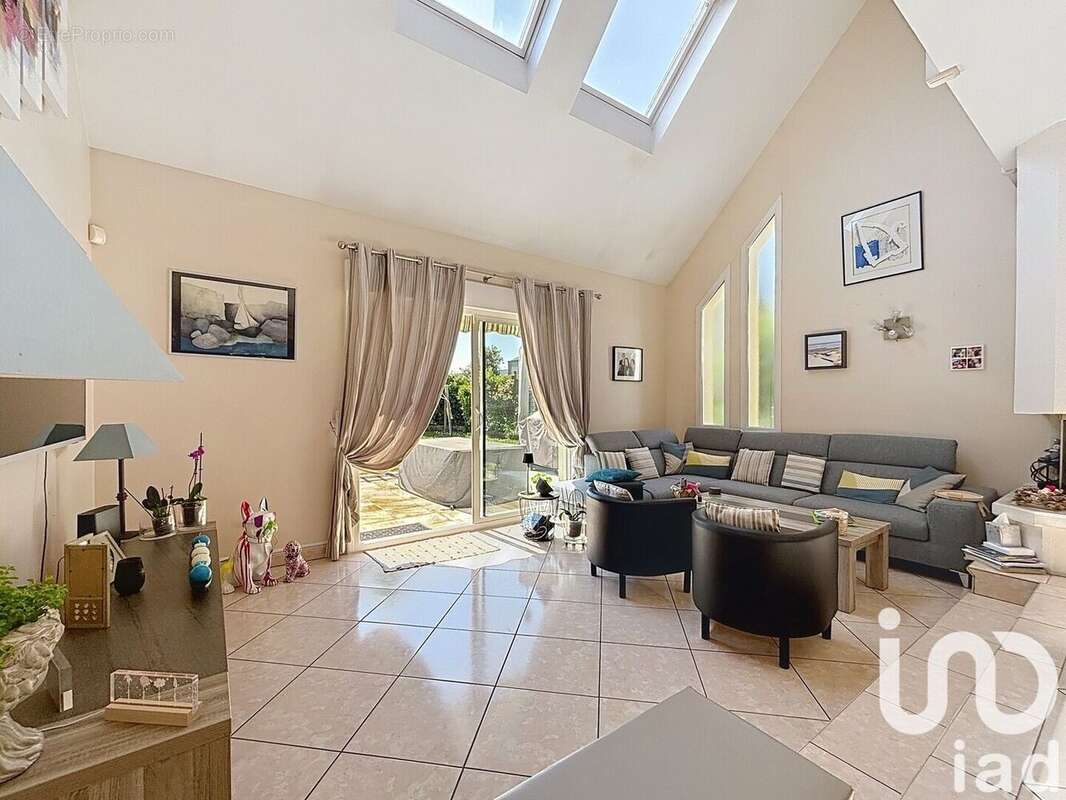 Photo 2 - Maison à BALLAINVILLIERS