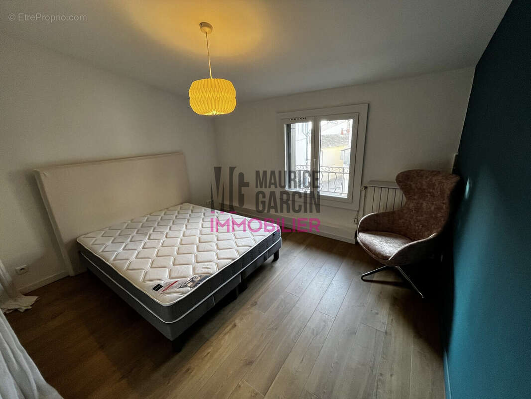 Maison à CHATEAUNEUF-DE-GADAGNE