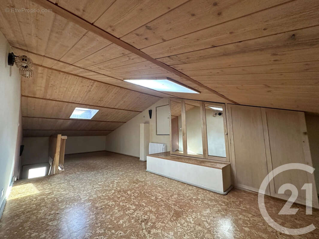 Maison 179 m² à Bonrepos-Sur-Aussonnelle  - photo 17