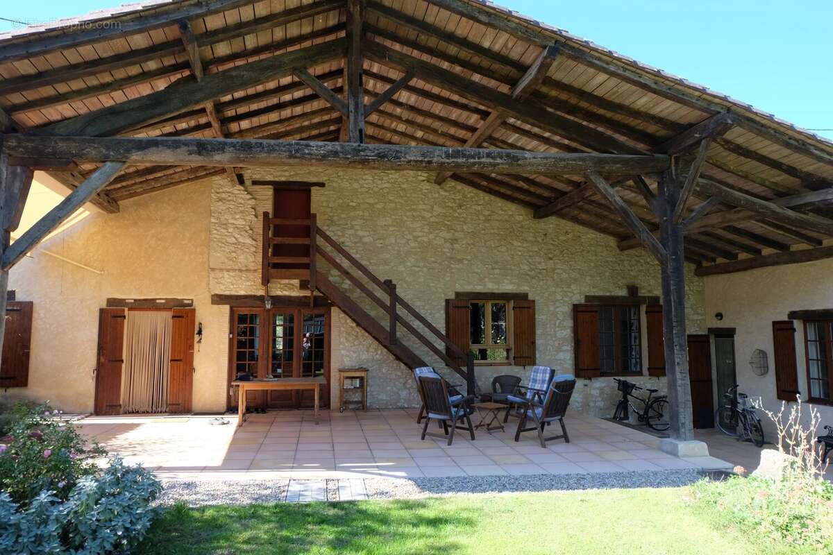 Appartement à LAUZUN