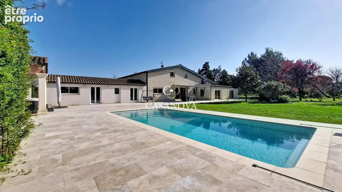 Propriété 5 hectares - Villa et dépendances :  331 m2 habitables - piscine - oliveraie - enclos chevaux - photo 3