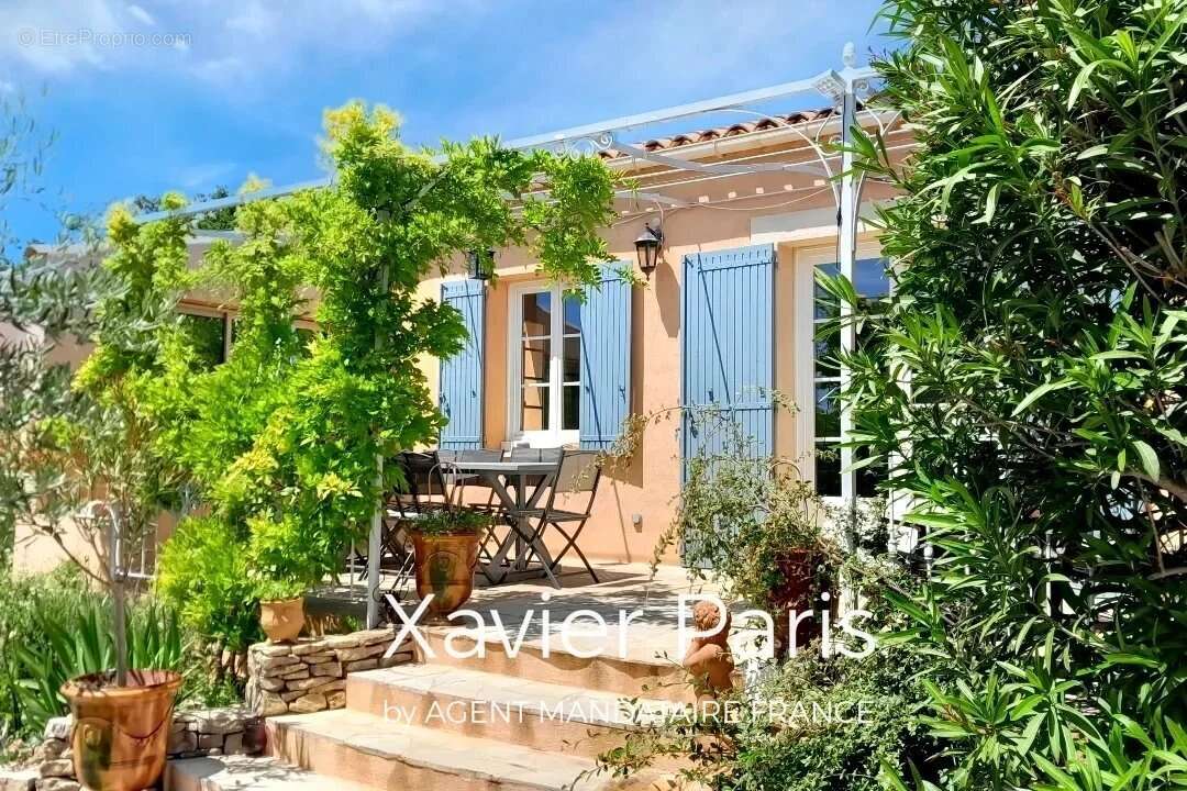 Maison à CABRIERES-D'AIGUES