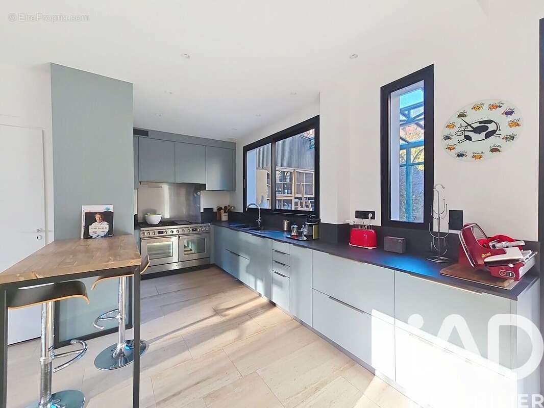 Photo 6 - Maison à SURESNES