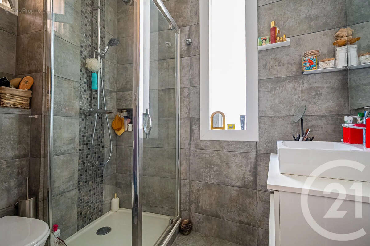 Appartement à CLICHY