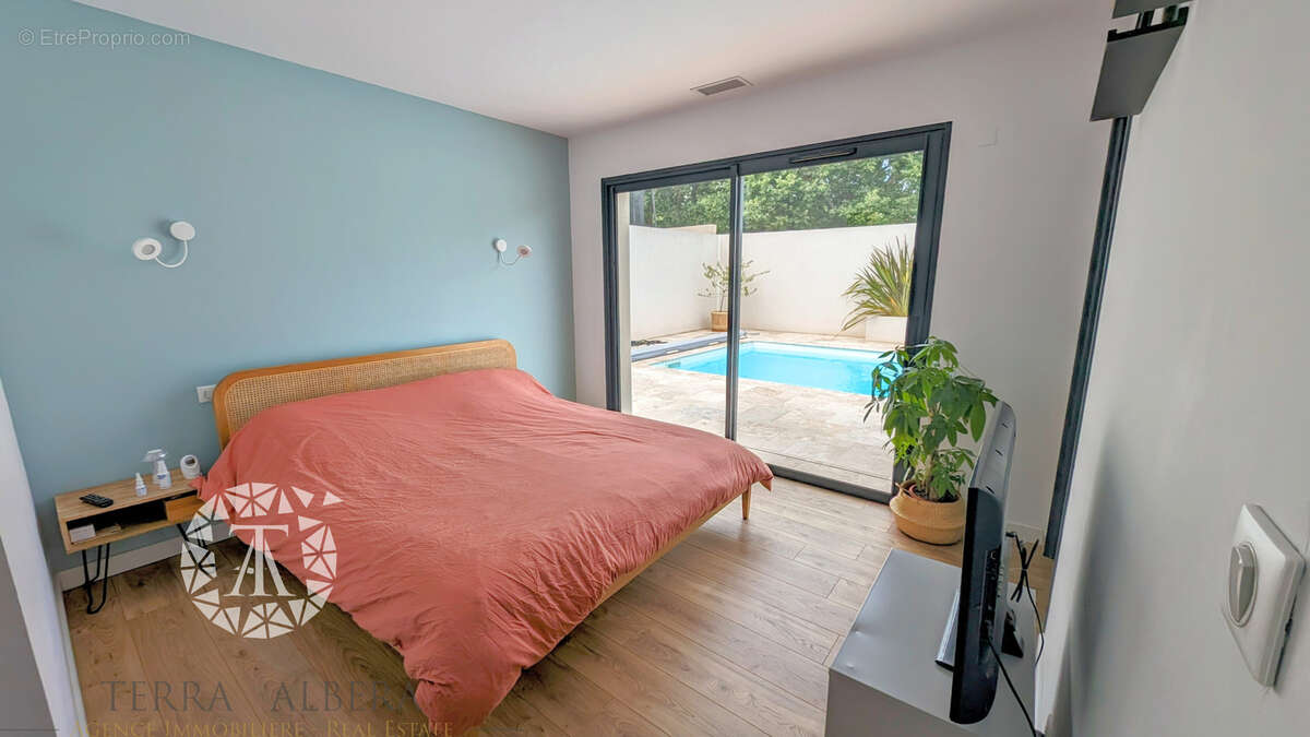 Maison à LAROQUE-DES-ALBERES