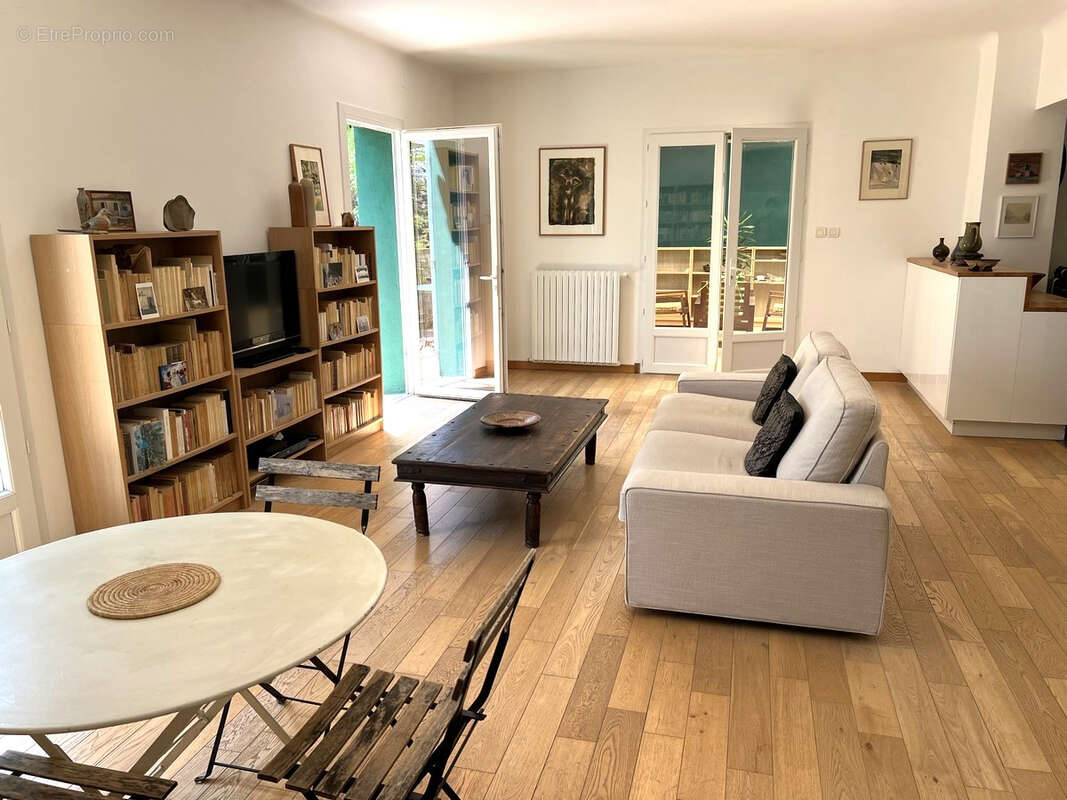 Maison à SAUVETERRE