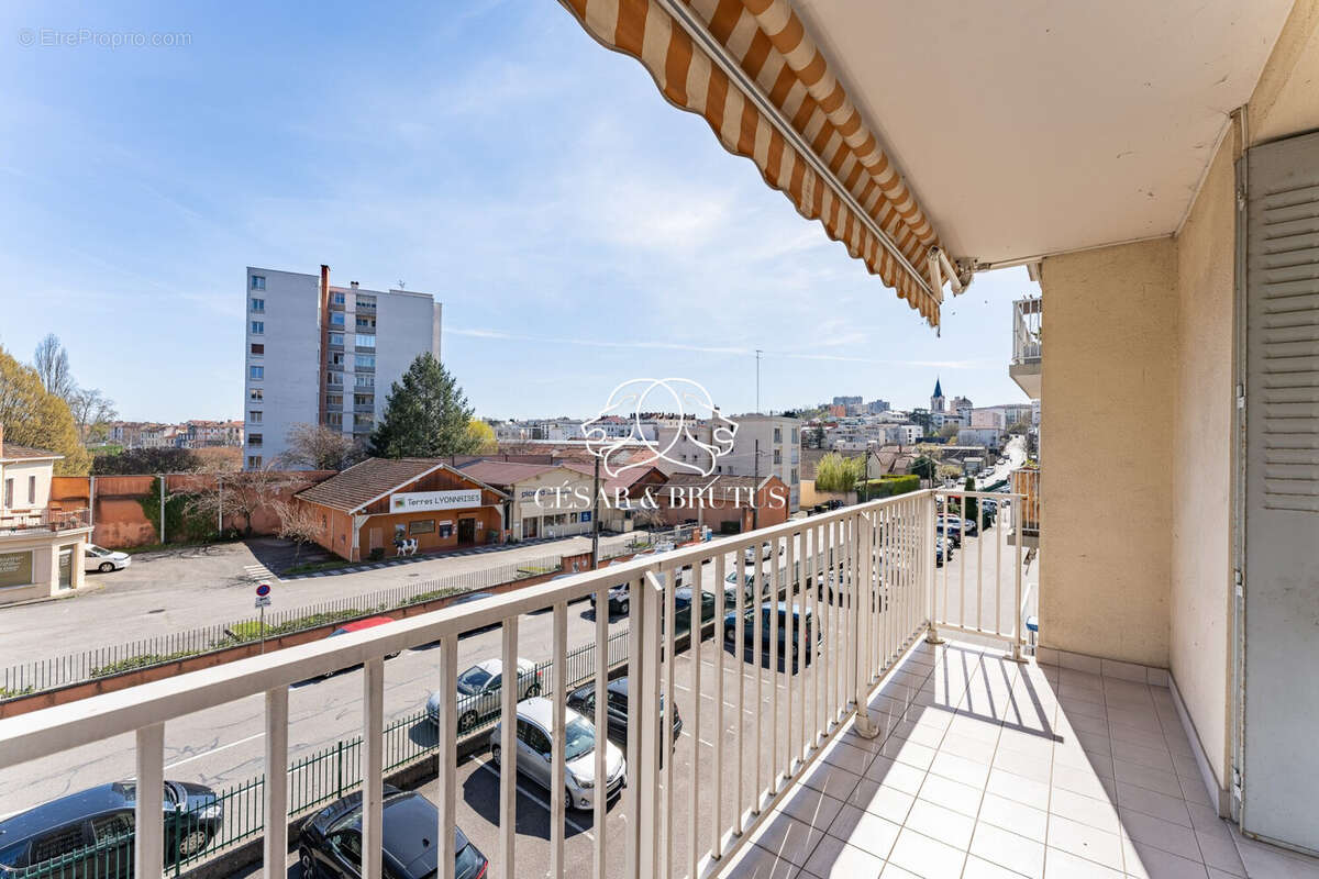 Appartement à OULLINS