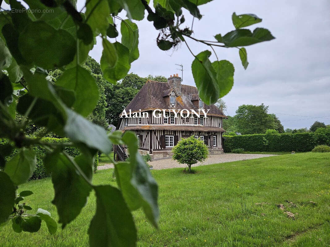 Autre à PONT-L'EVEQUE