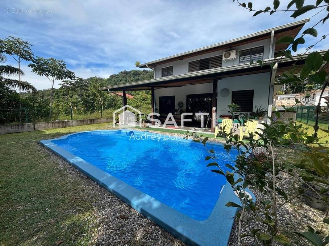 Photo 1 - Maison à REMIRE-MONTJOLY