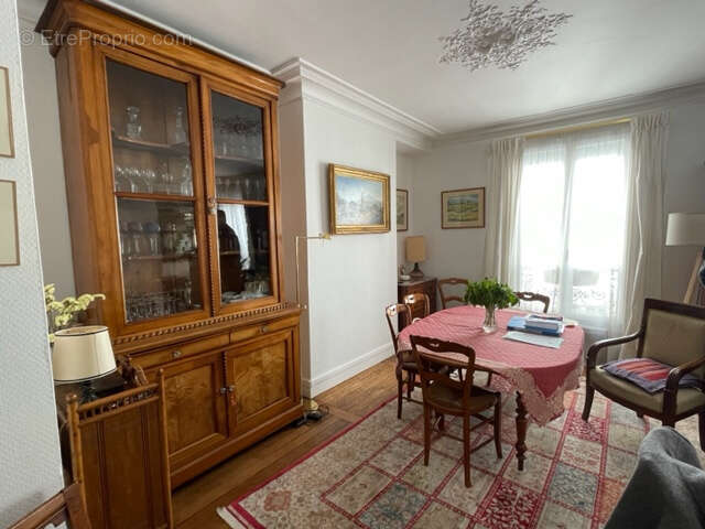 A vendre - appartement 3 pieces - boulevard de grenelle 75015 paris - photo 3
