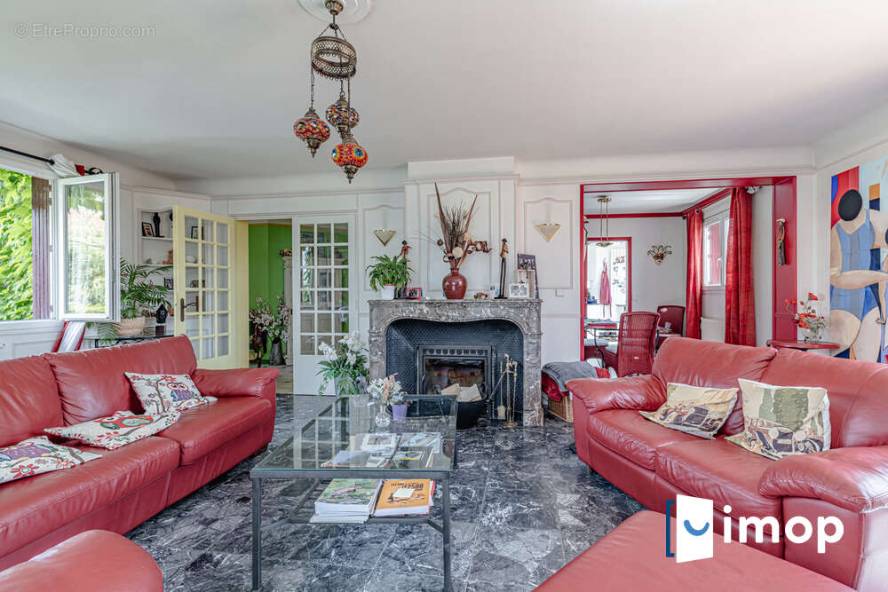 Maison à PONTAULT-COMBAULT