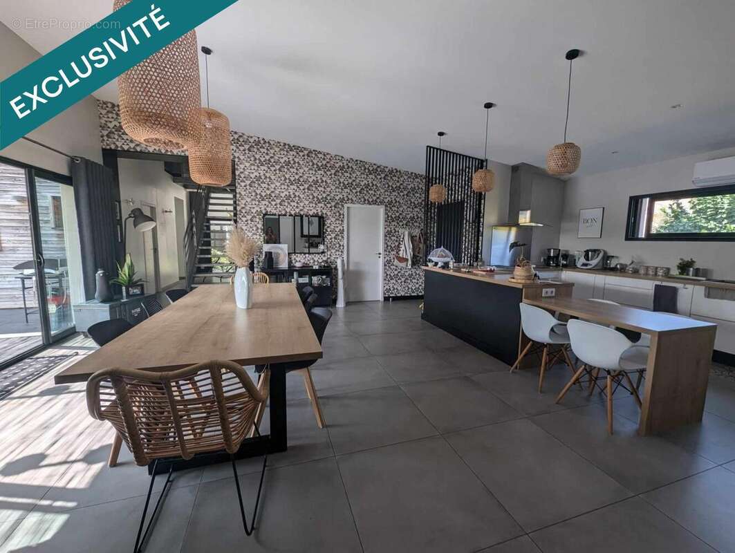 Photo 2 - Maison à AIFFRES