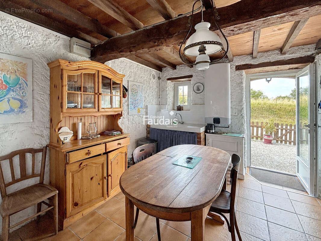 Maison 88 m² à Bolleville  - photo 6