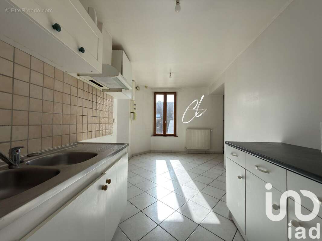 Photo 3 - Appartement à PONT-SUR-YONNE