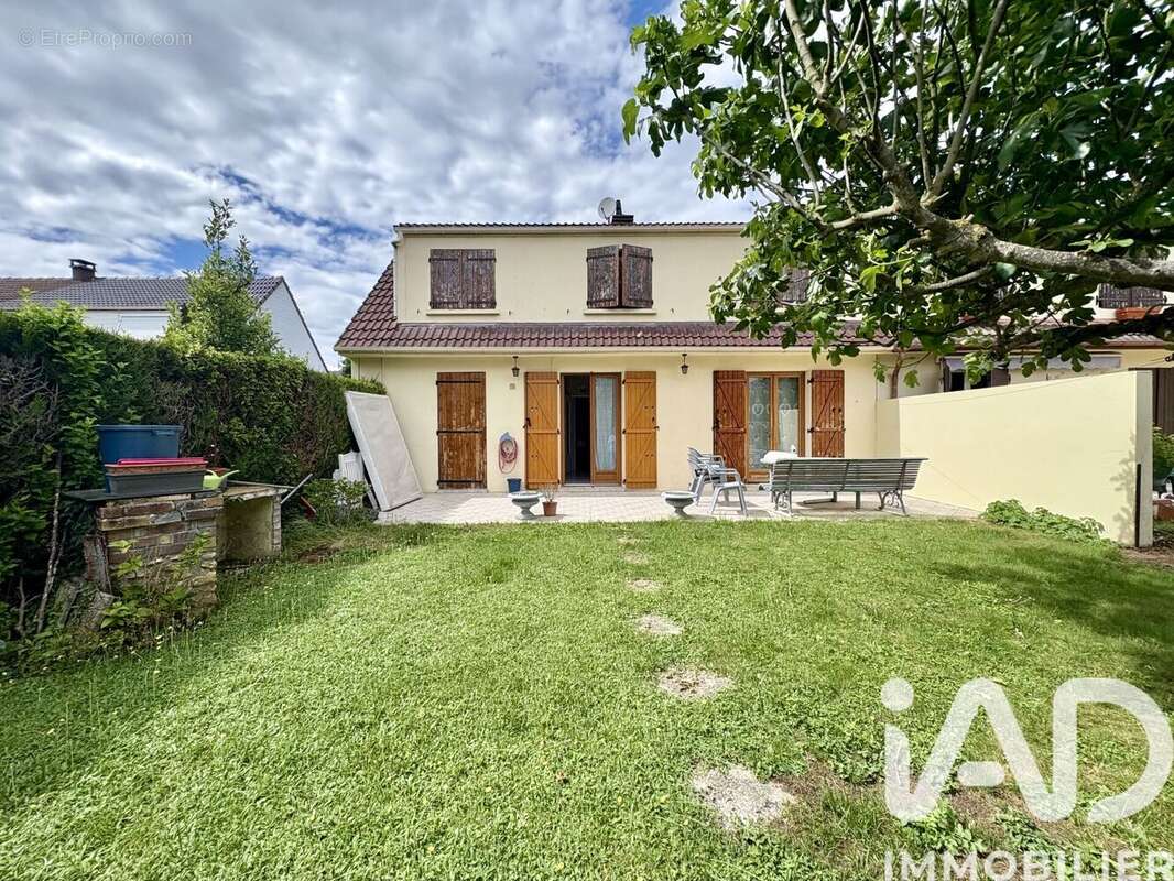 Photo 2 - Maison à MOISSY-CRAMAYEL