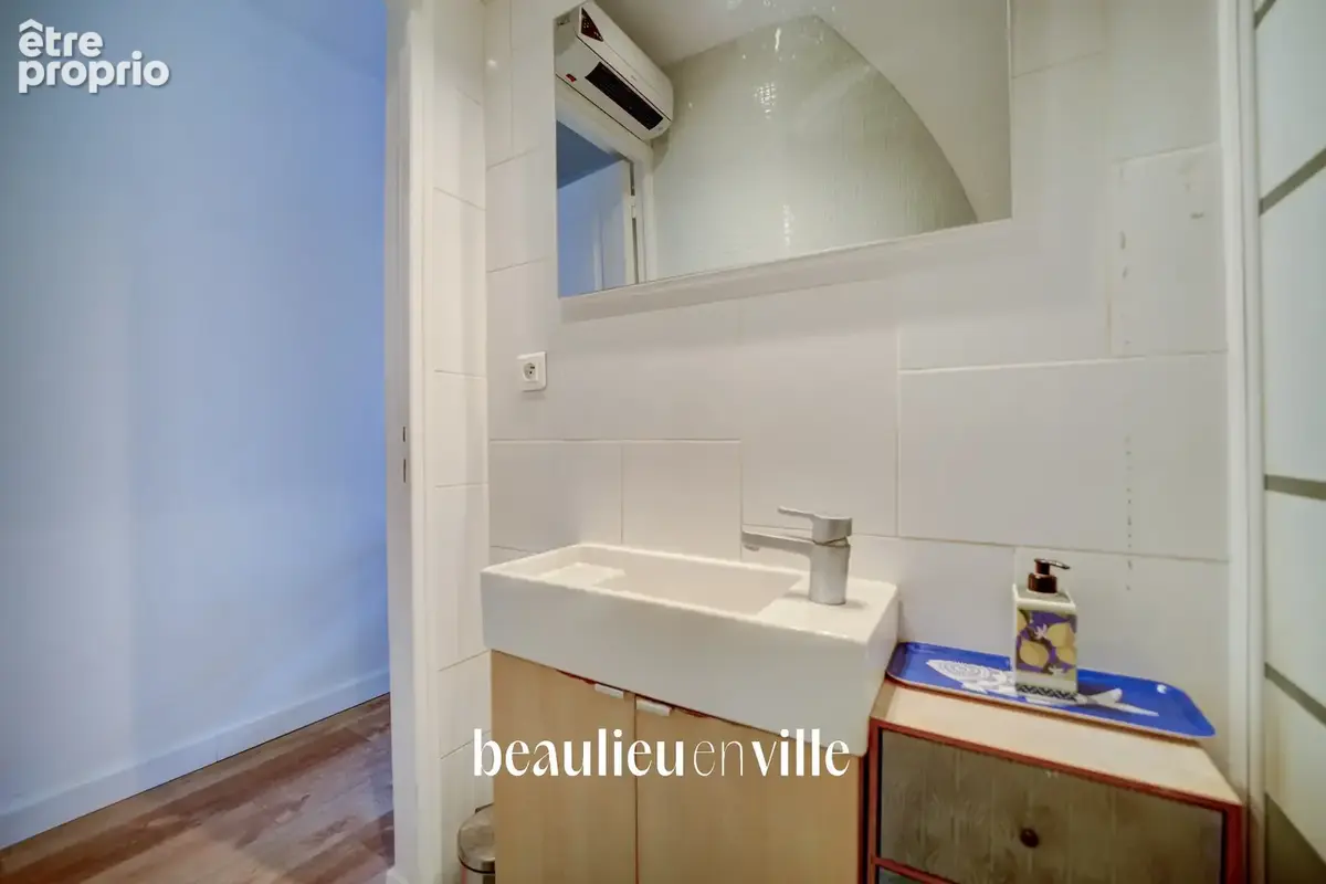T2 40m2 - parfait etat - coeur de ville - proche port et plages - 179 000€ - photo 10