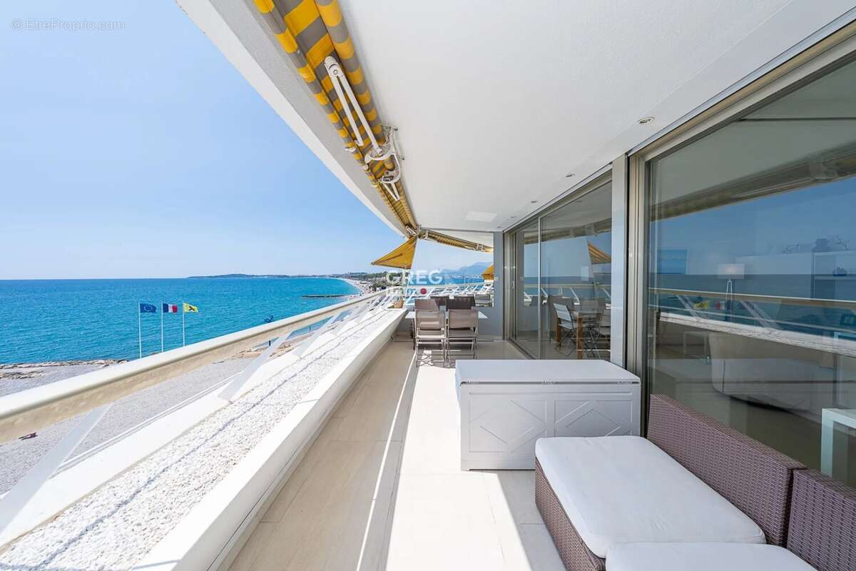 Pieds dans l'eau! Appartement 3 pièces à Villeneuve-Loubet p - photo 7