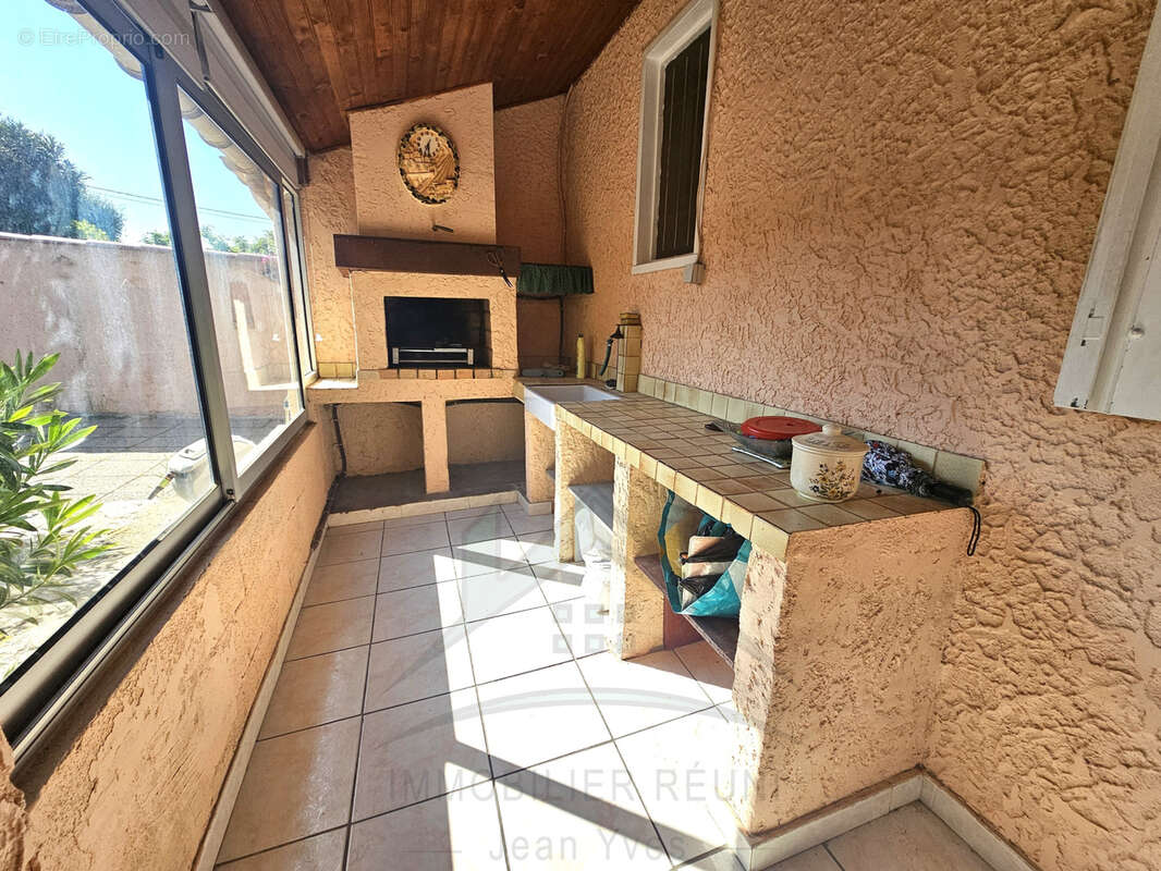 Maison à CHATEAUNEUF-LES-MARTIGUES