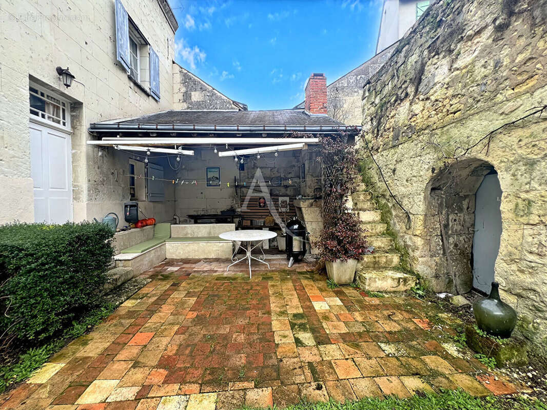 Maison à MONTRICHARD