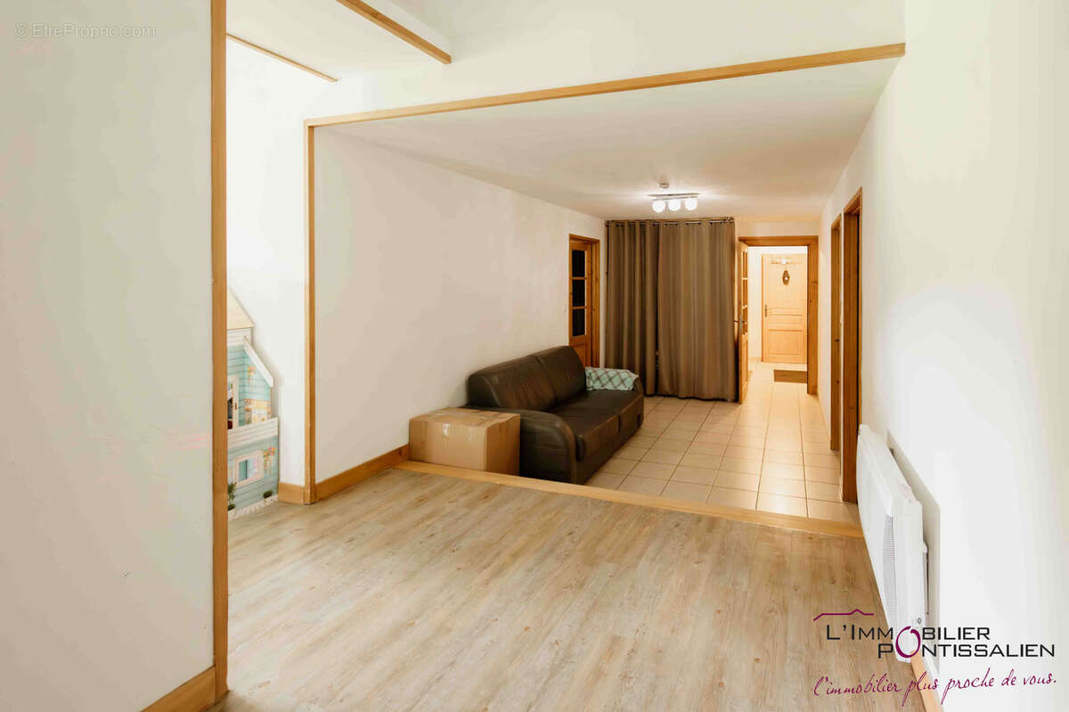 Appartement à JOUGNE