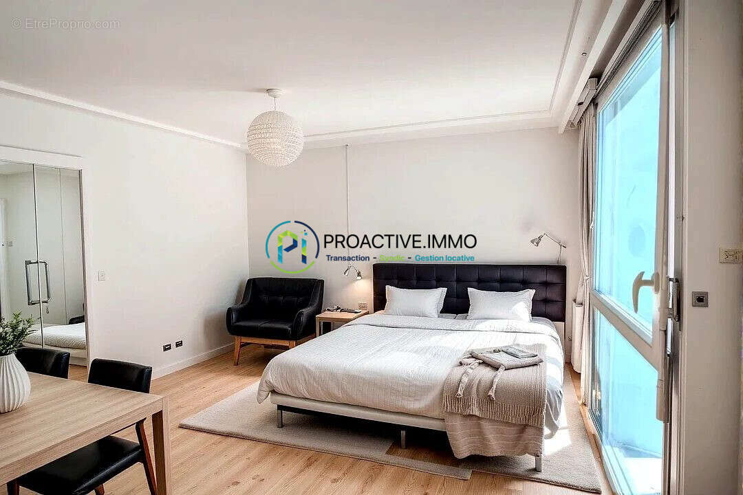 proposition ameublement  - Appartement à BORDEAUX