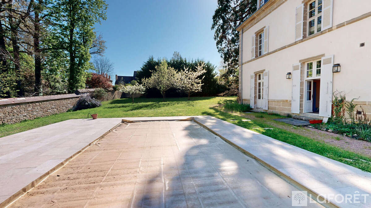 Maison à BOURBON-L'ARCHAMBAULT