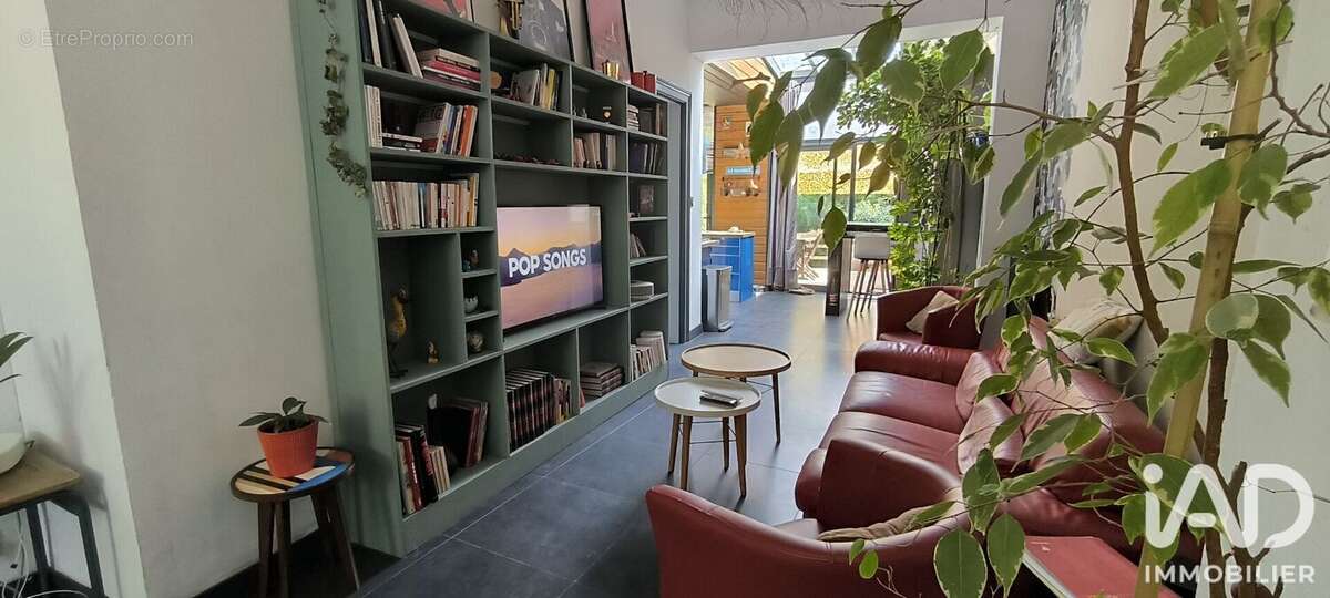 Maison 135 m² à Valenciennes  - photo 2