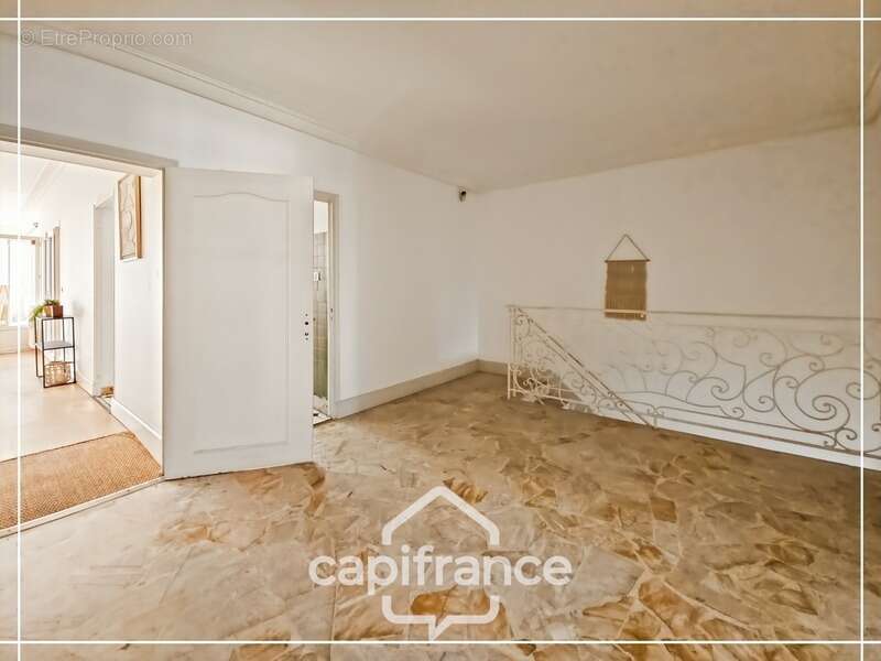 Maison à CASTELCULIER