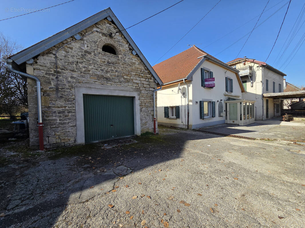 Maison à VILLERS-SOUS-CHALAMONT