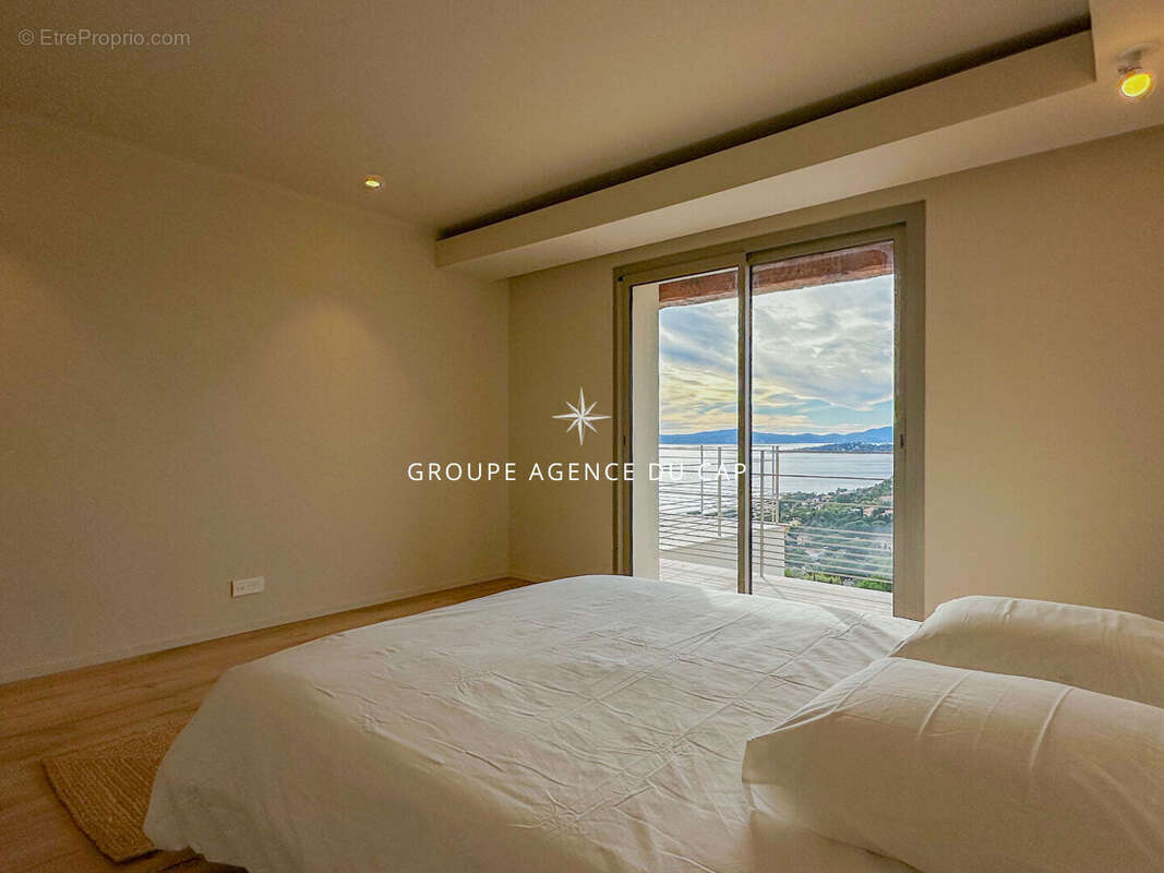 Maison à LES ISSAMBRES