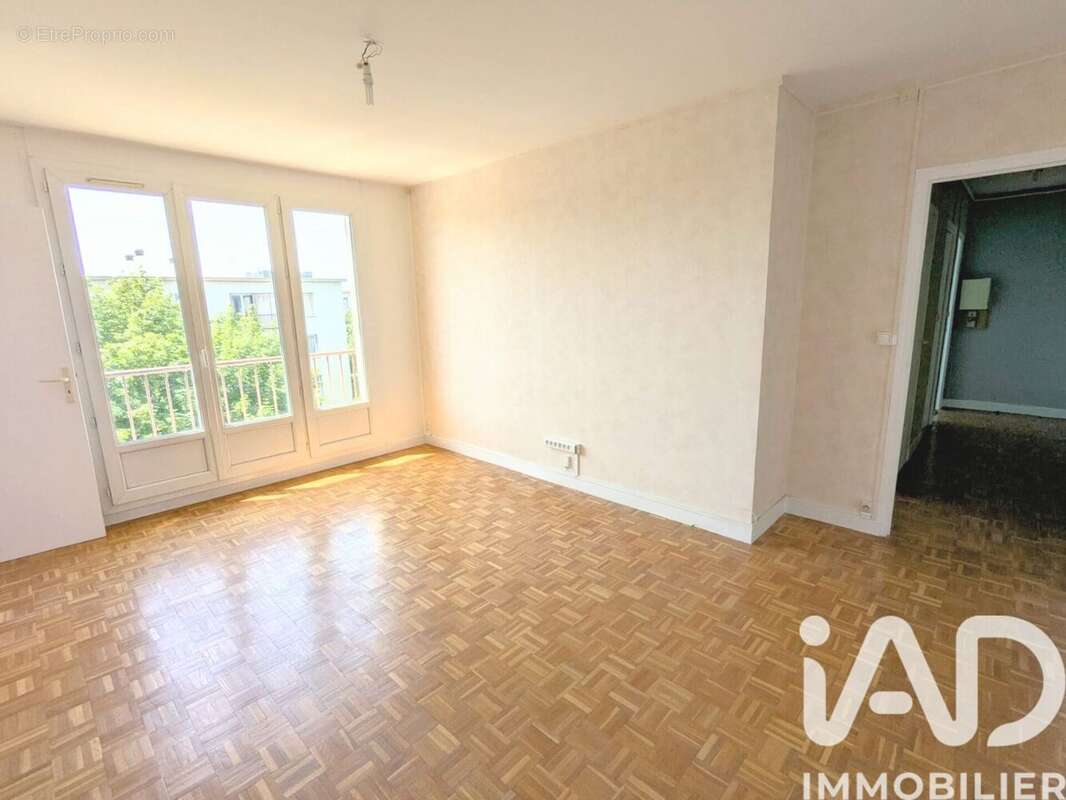 Photo 2 - Appartement à VIRY-CHATILLON