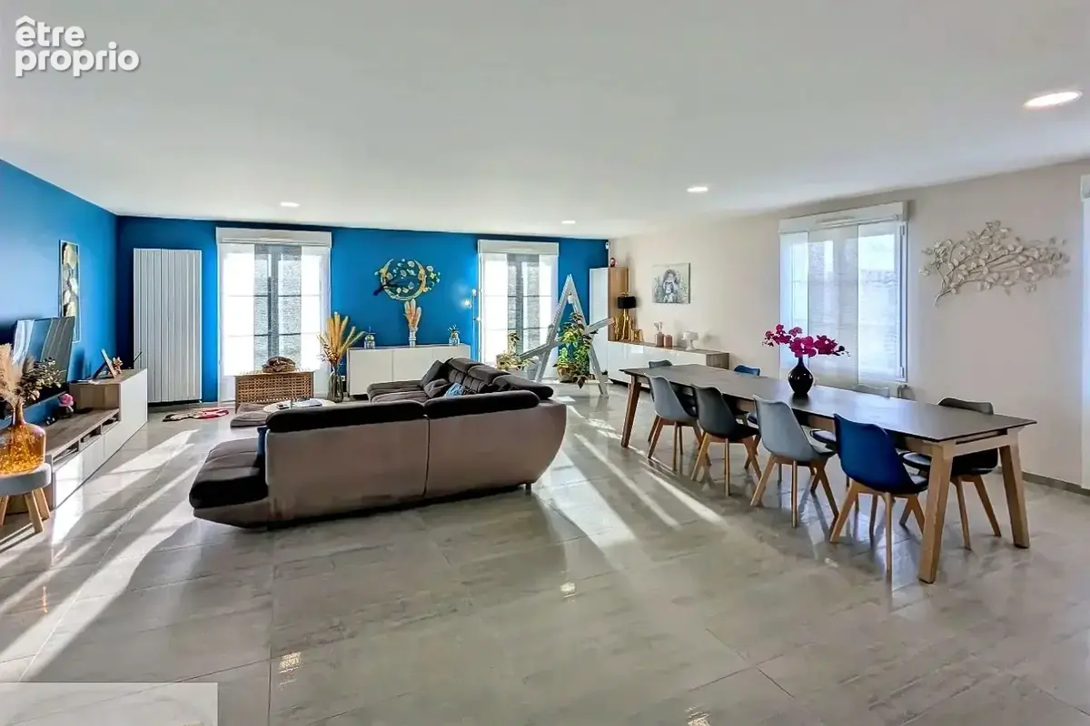10 min Chalon-sur-Saône, villa familiale 259 m², climatisée, piscine, 5 chambres. Secteur sud chalonnais, cadre campagne. - photo 2